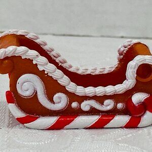 Disney Tsum Tsum CHRISTMAS SLEIGH 2" Christmas Limited Edition Collectible VGUC